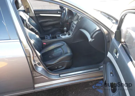 2009 Infiniti G37 Journey z USA, uszkodzony, nr VIN JNKCV61E09M302453